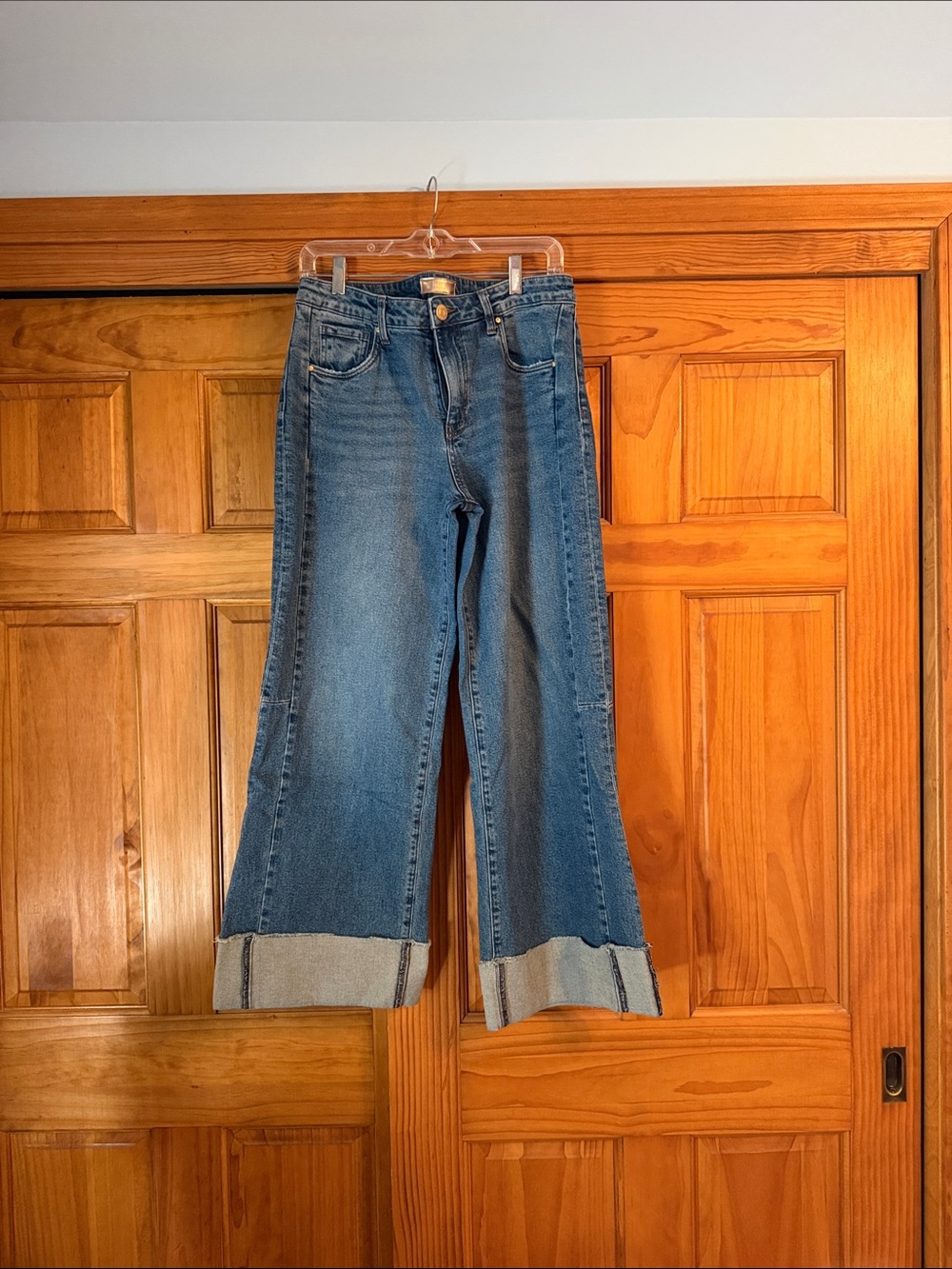 Kut from the Kloth Medium Blue Wide-Leg Cuffed Jeans